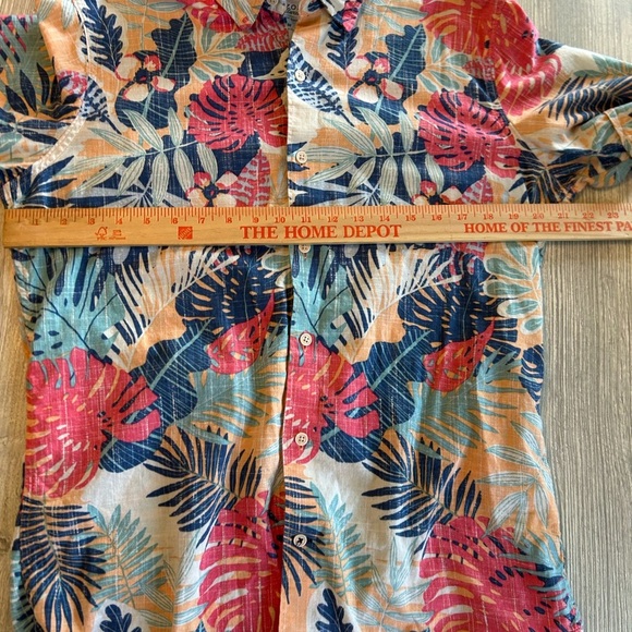 IZOD Saltwater Mens Hawaiian Shirt Relaxed Classics Floral 100% Cotton Sz Medium - Picture 9 of 9